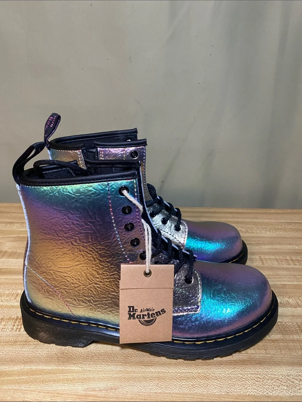 Dr. Martens 1460 Junior Rainbow Crinkle Boots 8-Eye Iridescent Metallic L5/ M4